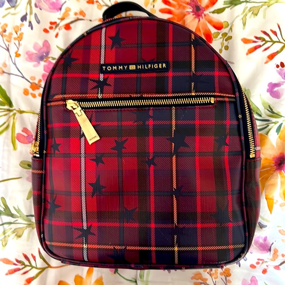 Tommy Hilfiger | Bags | Tommy Hilfiger Red Star Backpack  display picture 3